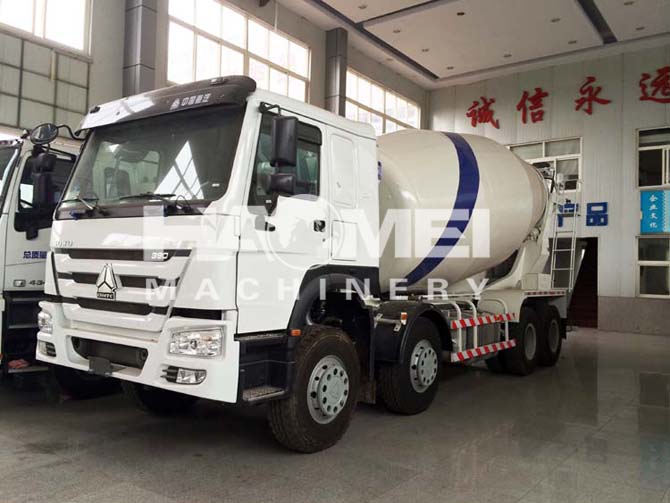 8x4  Truck Concrete Mixer