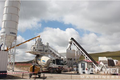 Mobile Mini Concrete Batching Plant