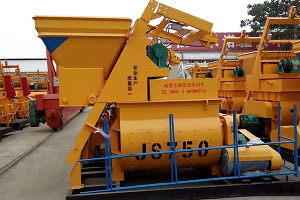 electric concrete mixer